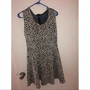Guess Dress Size small